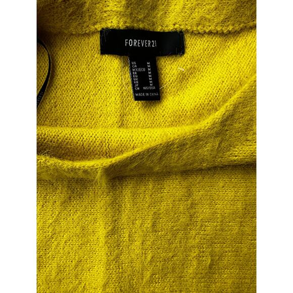 🌻 4/$25  Forever 21 Mohair-like Crop Top Sweater, Yellow, Women's Medium, NWOT - Picture 2 of 3